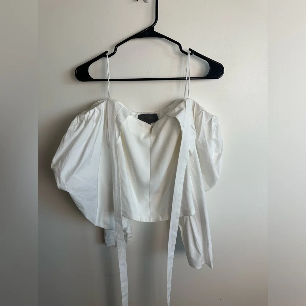 Anthropologie Sundays in Brooklyn White Off the Shoulder Puff Sleeve Top Size S